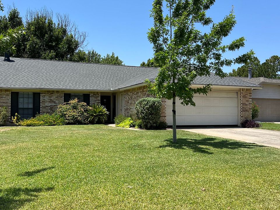 1st image of 2609 Jenny Ln