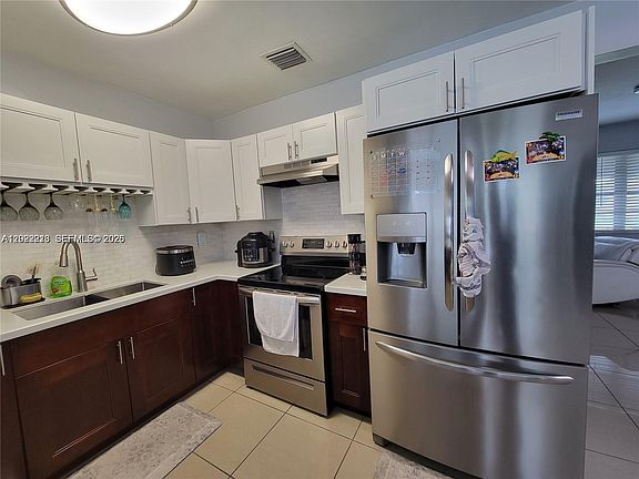 4th image of 6930 SW 12th St