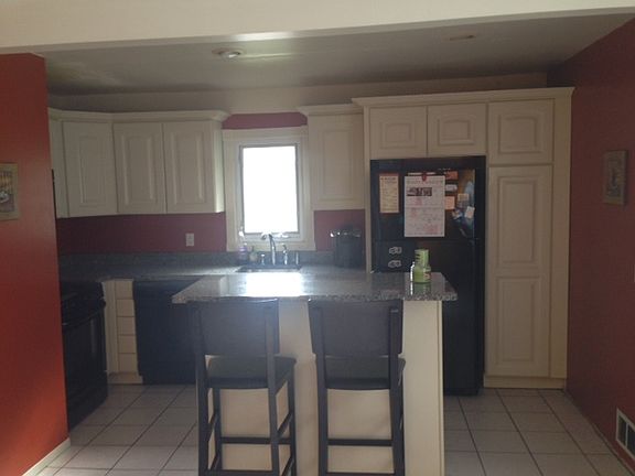 5th image of 10 Joyce Ave