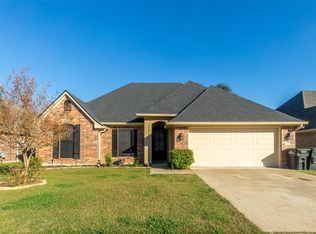 1713 Hassell Dr, Bossier City, LA 71112