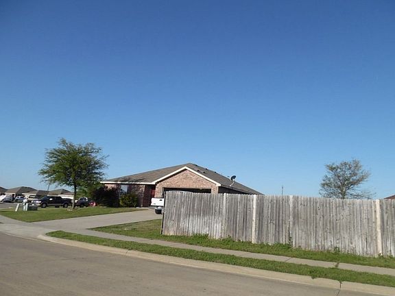 2nd image of 2617 Thousand Oaks Dr