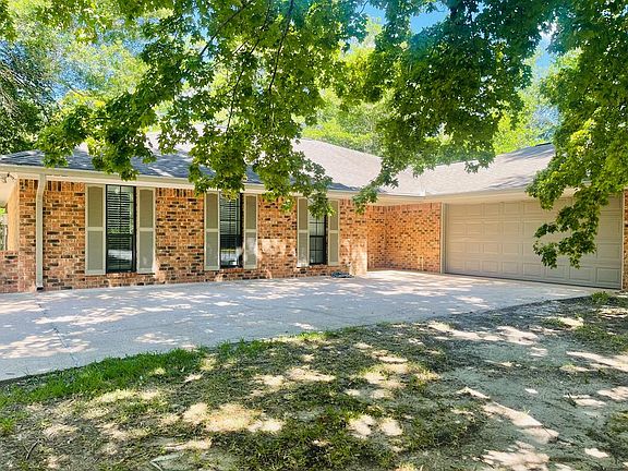 4th image of 4419 Red Oak Dr