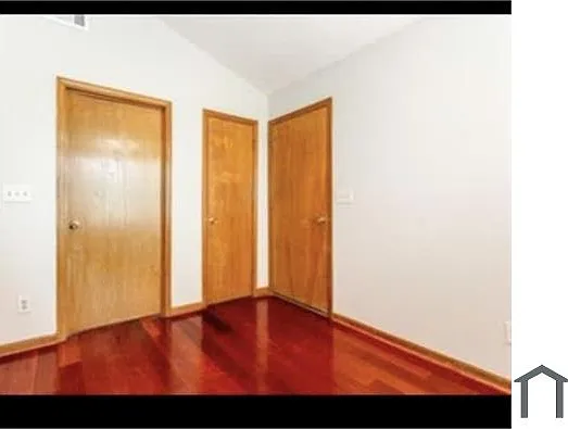 520 Paris Dr — Photo 10