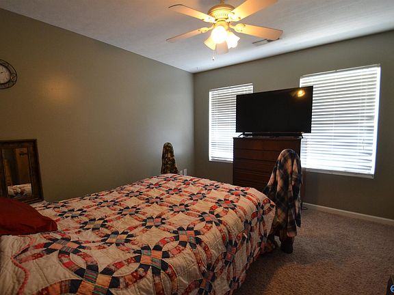 4th image of 202 Community House Rd