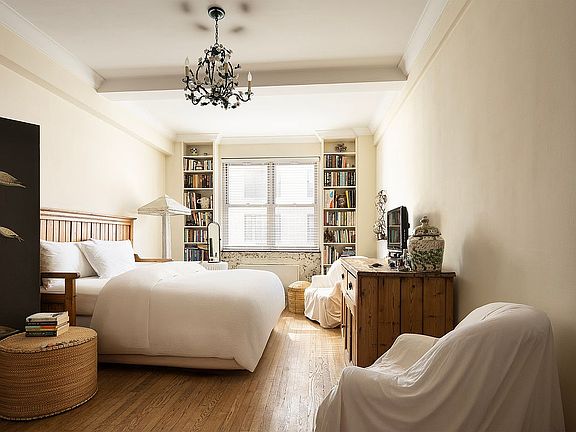 5th image of 1150 Park Ave #9E