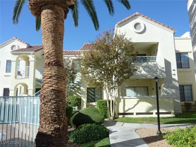 4855 S Torrey Pines Dr UNIT 203, Las Vegas, NV, 89103