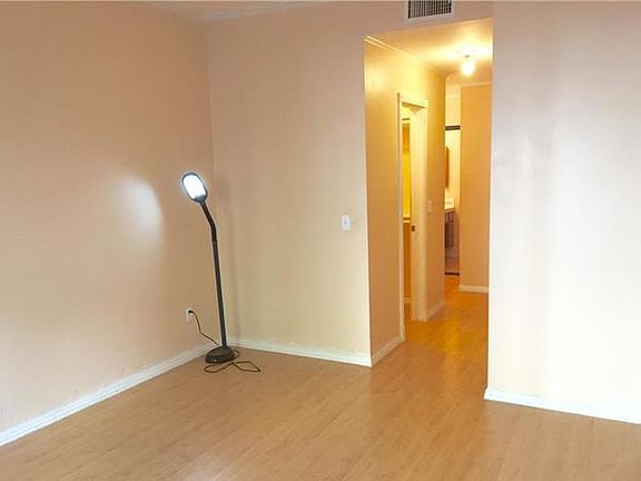 4th image of 8707 Falmouth Ave Unit 108