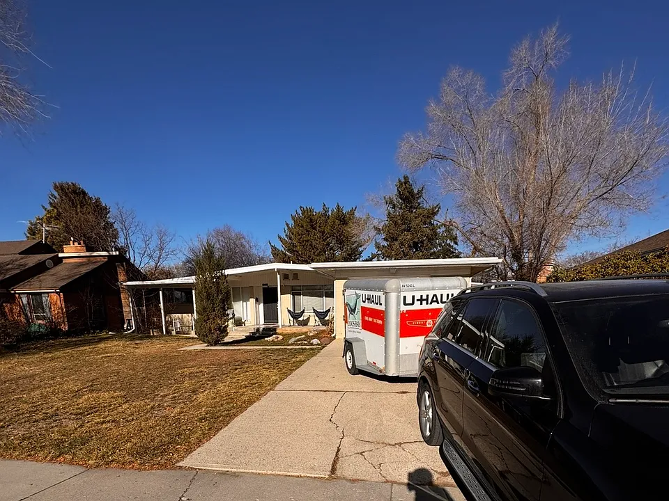 1145 Cedar Ave