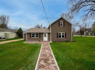 13706 11th St, Osseo, WI 54758