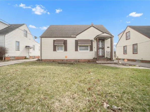 17412 Lotus Dr, Cleveland, OH 44128