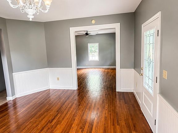 5th image of 294 Ridge St