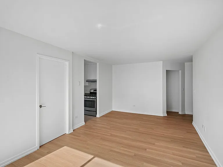 200 W 60th St #15G — Photo 6