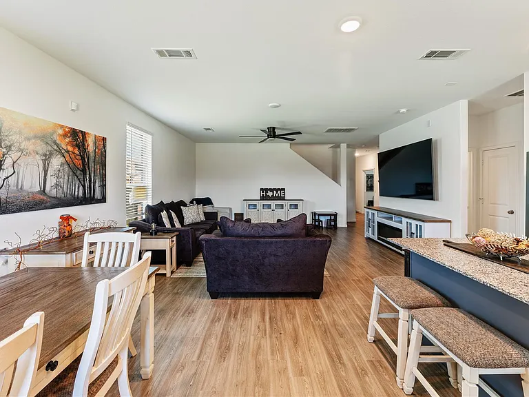 21103 Sherrell Bay Dr — Photo 9