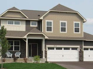 1315 Interlachen Dr, Eagan, MN 55123