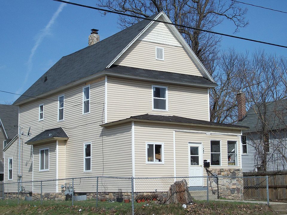 1st image of 941 Eastern Ave SE