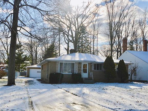 2nd image of 24279 Beech Ln