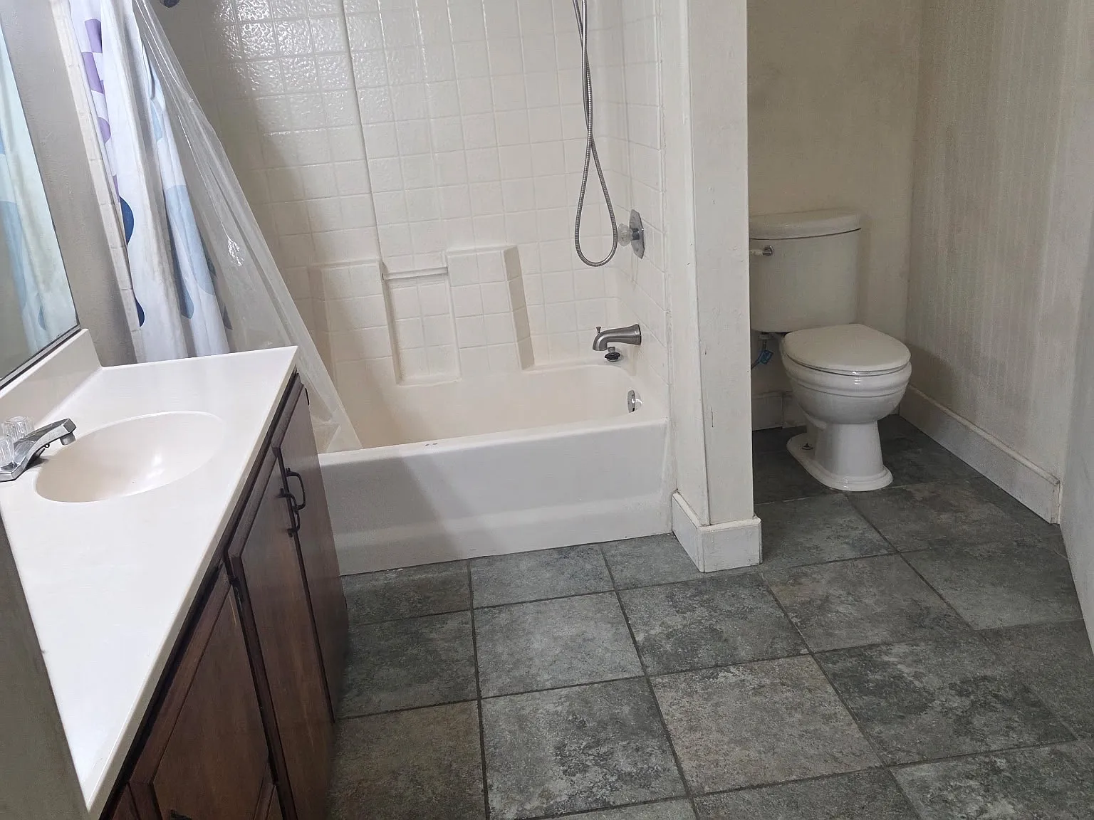 3 bed, 1575 sqft, $900 — Photo 4
