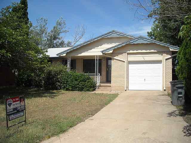 1st image of 426 NW 72nd St
