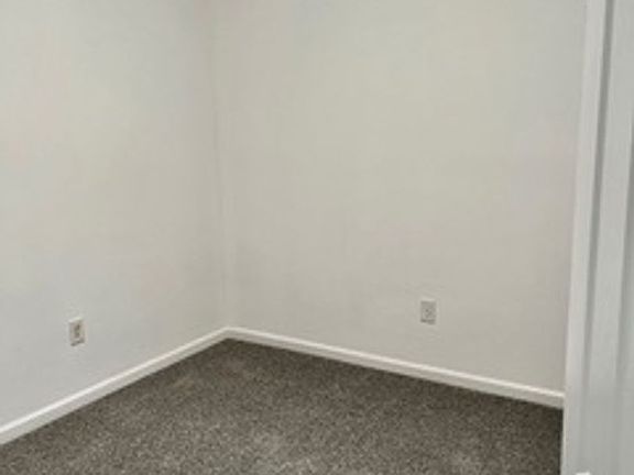 5th image of 2011 N Woodstock St