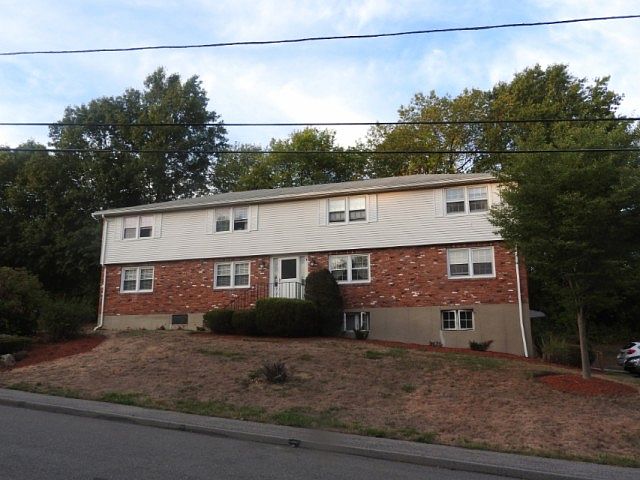 1st image of 8 Zabriskie Dr APT B