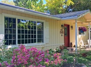 636 W Evans Creek Rd, Rogue River, OR 97537