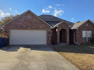 9 Talladega Dr, Cabot, AR 72023