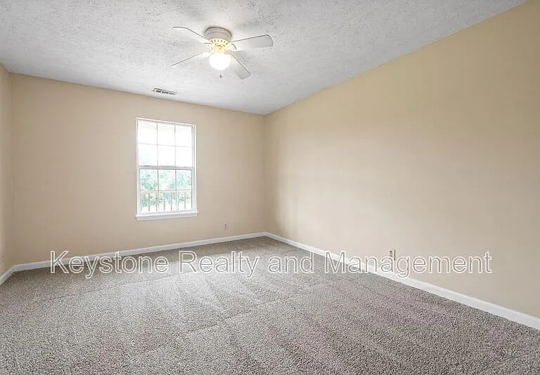 2080 Carneal Ln — Photo 8