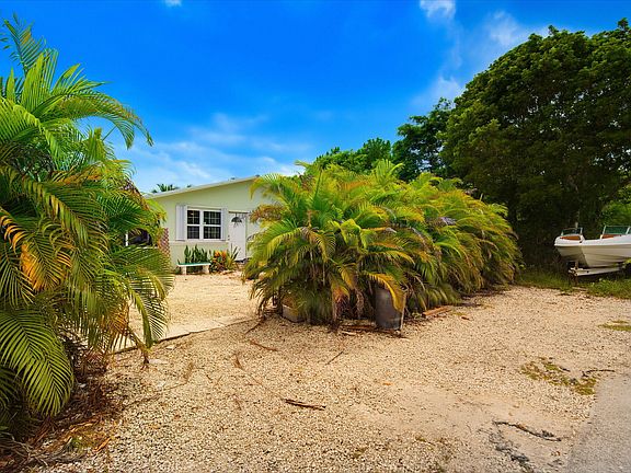 3rd image of 30354 Palm Dr