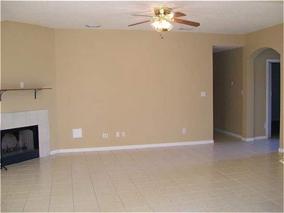 5th image of 1416 Leeward Cir