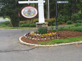 13 Declaration Rd, Southbury, CT 06488