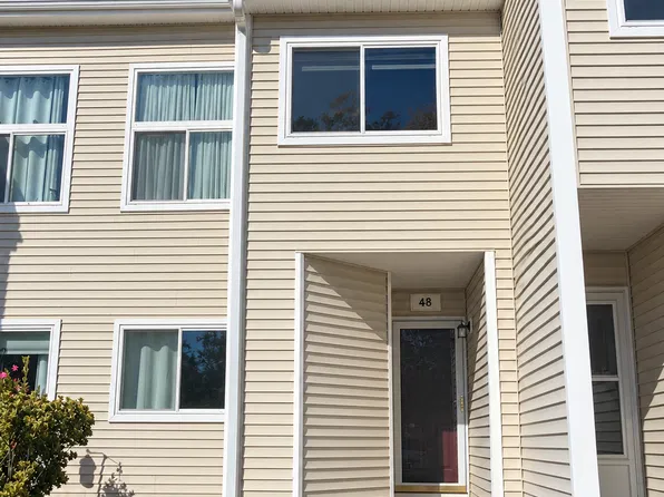 35 Ruth St APT 48, Bristol, CT 06010