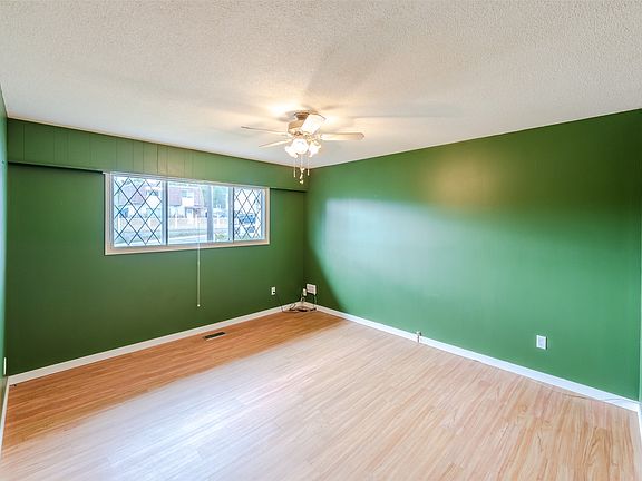 4th image of 2530 Delray Rd