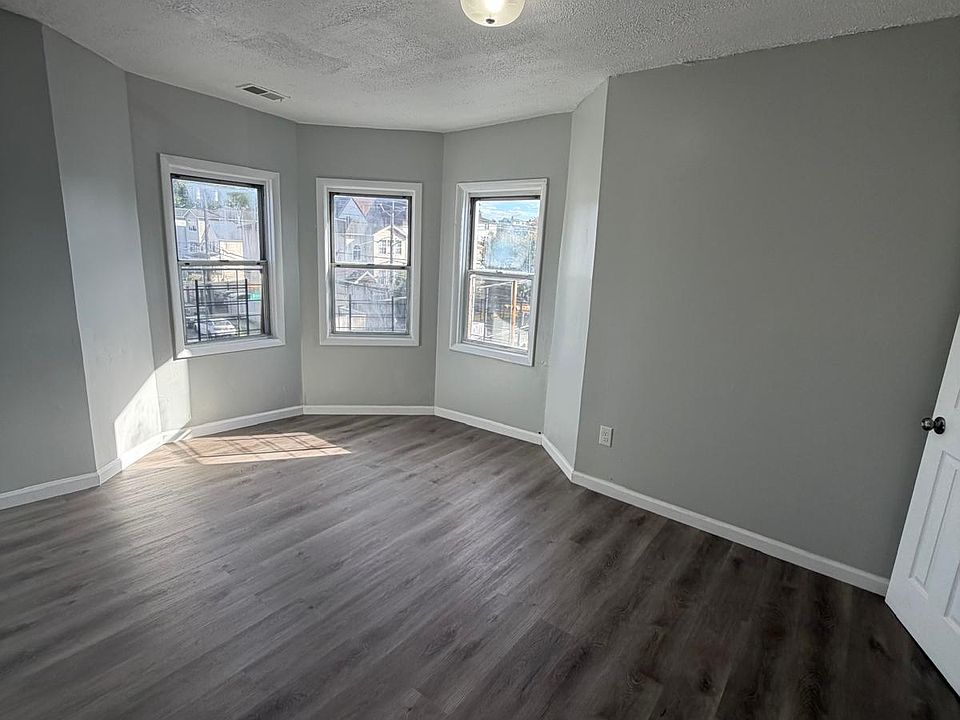 1st image of 520 Broadway #3AA
