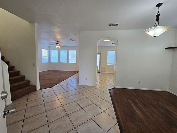 4th image of 7629 Eclat Ct