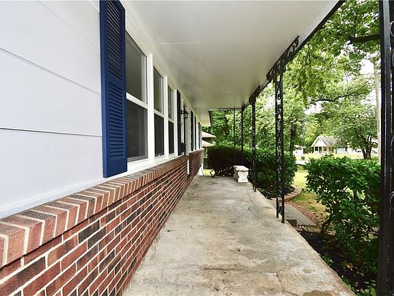 2nd image of 8101 Wayne Ave