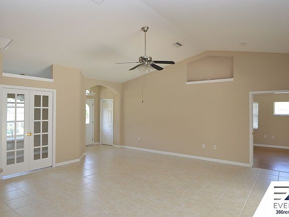 3rd image of 45 Fenwick Ln