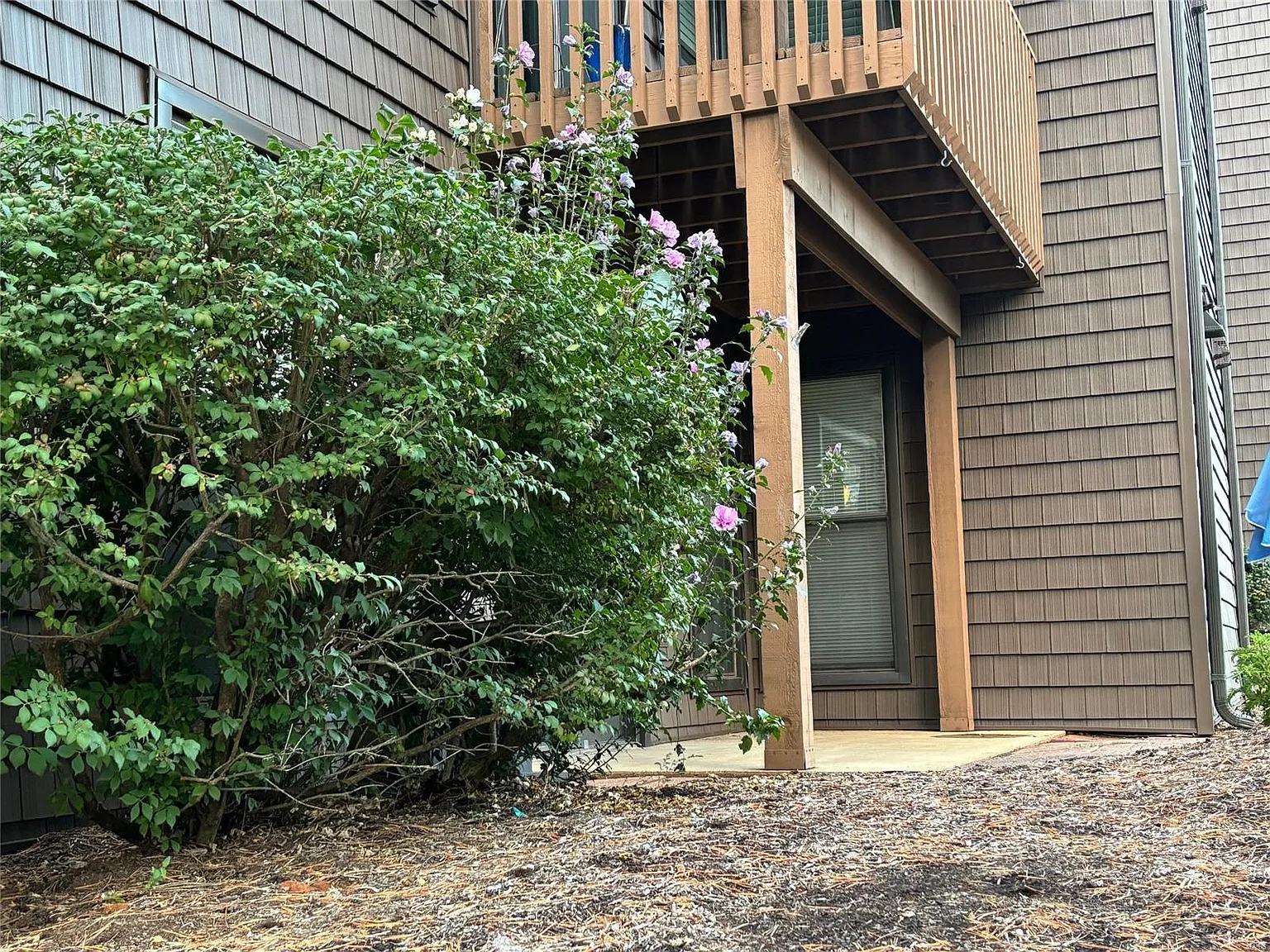 5186 Hollow Wood Ct APT A photo 1