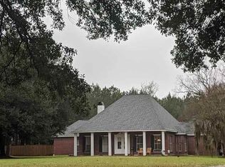2247 Midway Rd, Slaughter, LA 70777