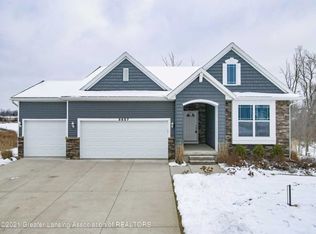 8657 Yellowstone Ln, Lansing, MI