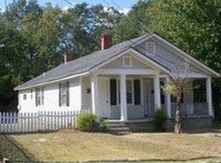 207 Sunnyside Ave, Elberton, GA 30635