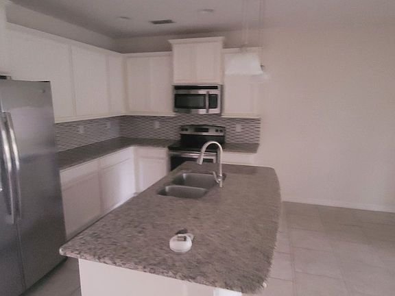 5th image of 160 Tarracina Way