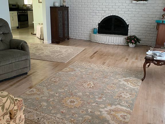 Living room (13x20)