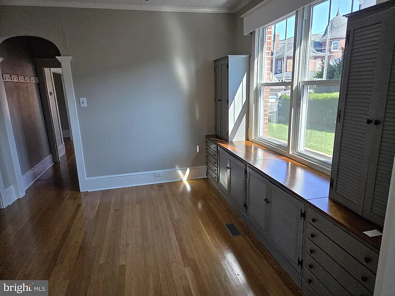 240 S Holliday St — Photo 10