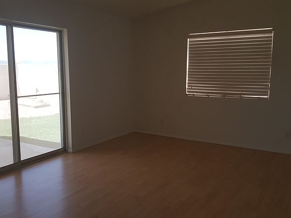 3rd image of 3350 Sand Piper Dr