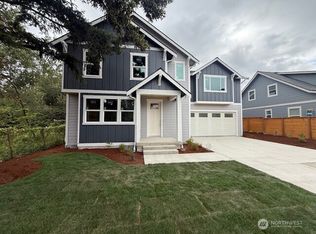 607 E Illinois St, Bellingham, WA 98225