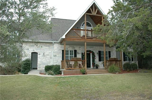 1st image of 701 Baron Ln