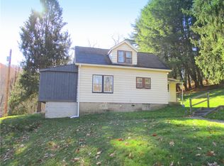 1360 Tevebaugh Hollow Rd, Freedom, PA 15042