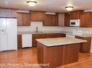 875 W Oak Ln, Francis, UT 84036