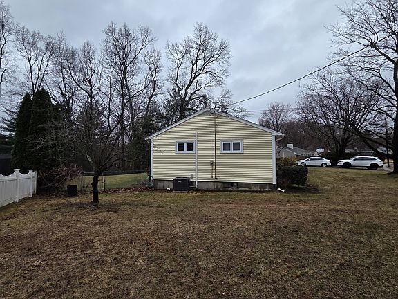 4th image of 24 Coolidge Street