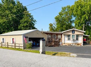 2304 State Line Rd, Watts, OK 74964